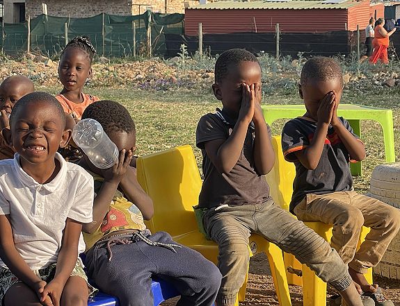 Gebedsonderwijs in een kinderklas