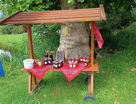 Kraamverkoop Berkenwoude